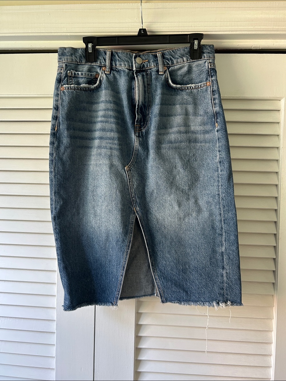 We The Free Medium Blue Straight Denim Skirt with Front Slit